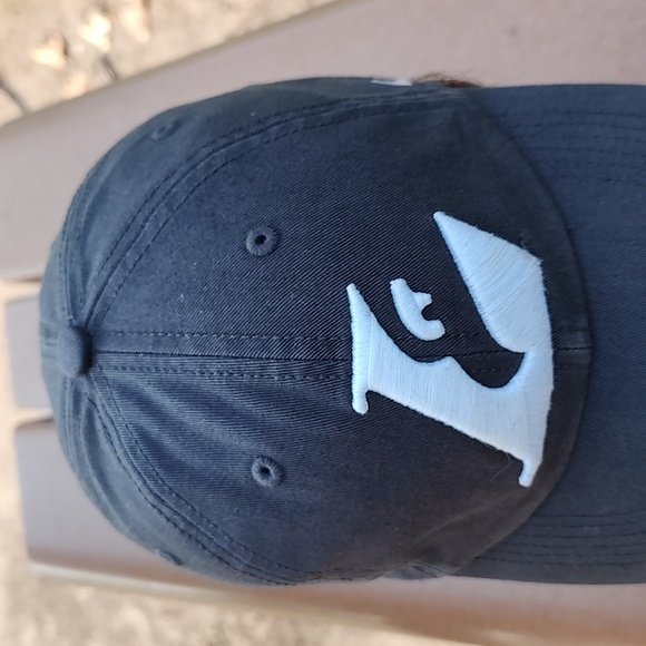 Wisconsin La Crosse Eagles Icon Officially Licensed Adjustable Baseball Hat S - Picture 2 of 11